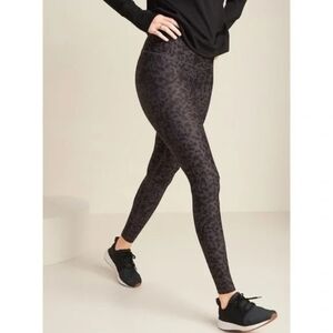 Old Navy Active Black Leopard Print Leggings